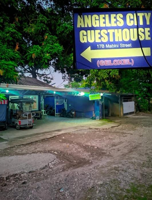 GELOXEL Angeles City Guesthouse