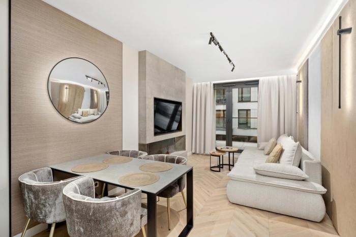 Kościuszki 22 Riverside Luxury Apartment by BookingHost