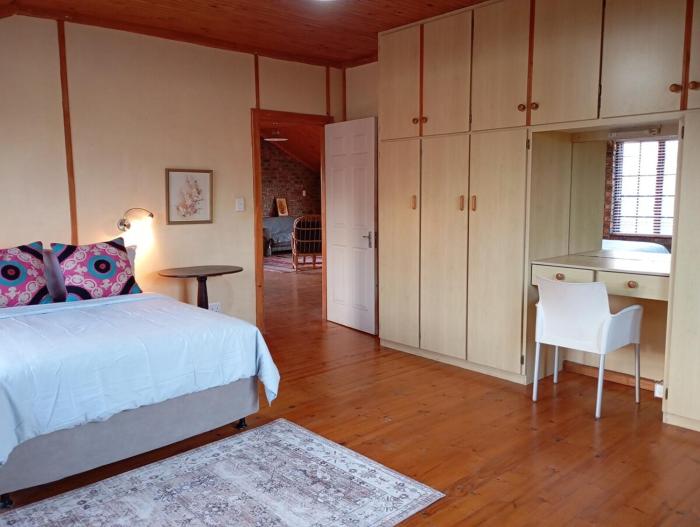 Spacious Home, 2-Bed, 2-Bath, Braai Area, Parking