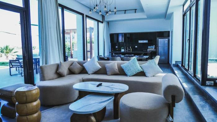 Luxurious 5bdrooms villa Somabay