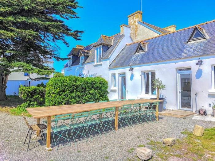 Large Family House By The Beaches