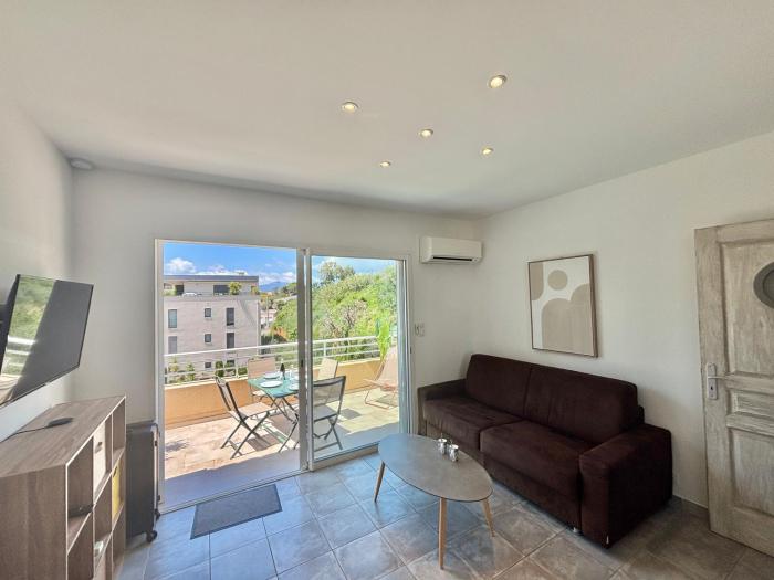 Appartement Altu Mare 2 pièces avec terrasse AGOSTA PORTICCIO