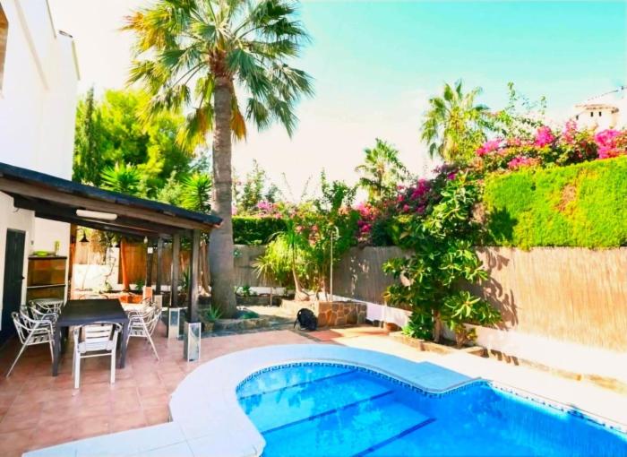 Rez-de-chaussée Blanca Carrio, piscine partagée