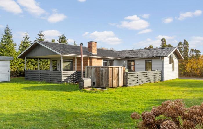 3 Bedroom Amazing Home In Otterup