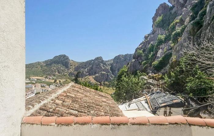 3 Bedroom Stunning Home In Antequera