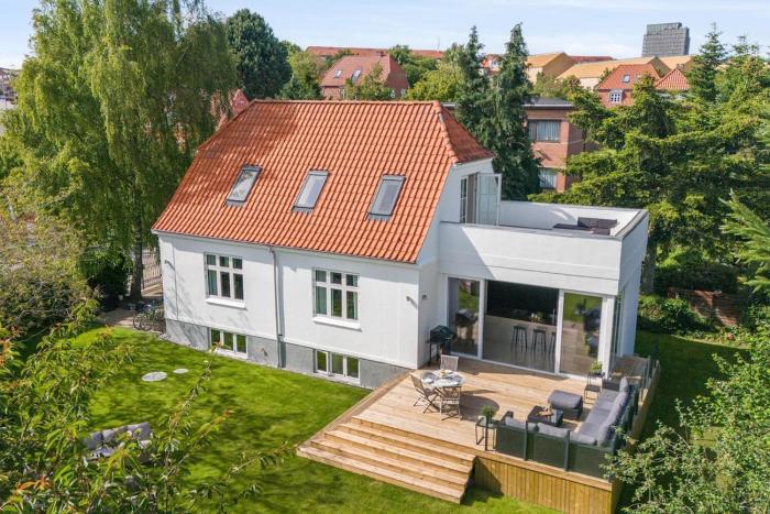 Villa in the Heart of Aarhus