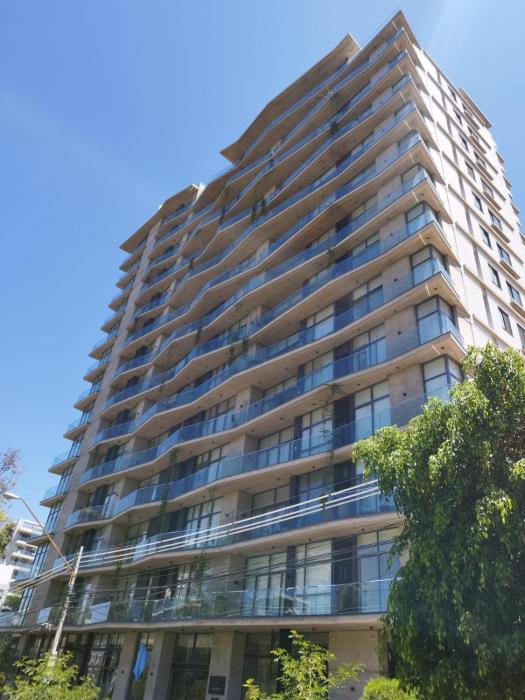 Depa de 1 habitación en Pleno FIDEL ANZE con Parqueo Pet-Friendly