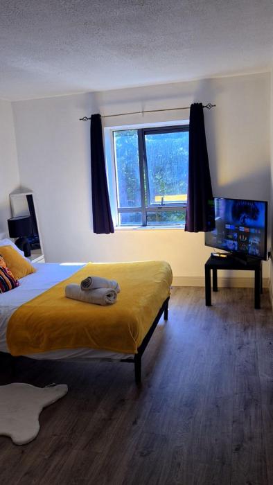 Entire 2bed apartment