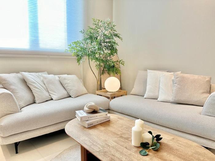 Le Coze Nampo, 2BR Apartment 3 Queen Bed, 8 minutes from Busan Station, Maximum 6 people