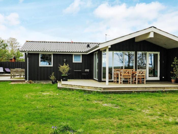 9 person holiday home in Hadsund