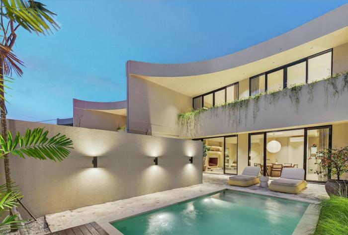 Villa Amira 3BR Minimalist Chic Villa in Padonan