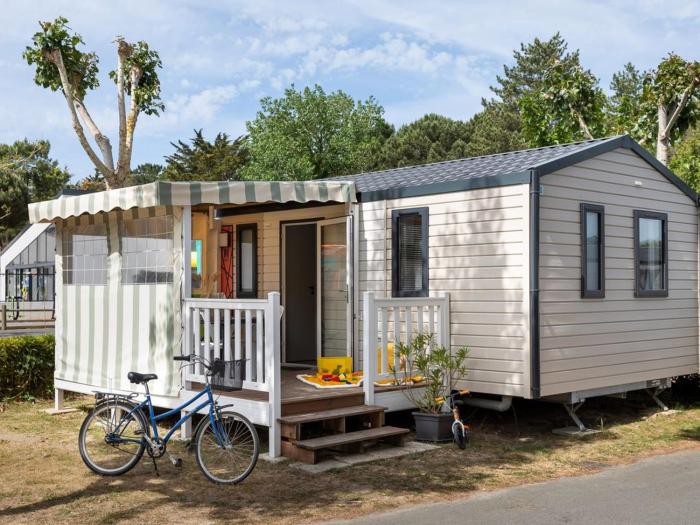 Mobil-home avec terrasse à Saint-Hilaire-de-Riez - API-1-52-917