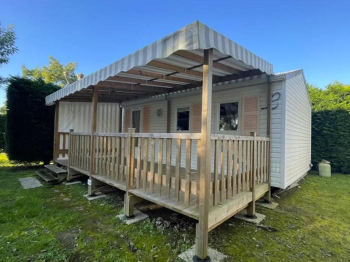Mobil-home avec Terrasse à Saint-Pierre-dOléron - API-1-52-978