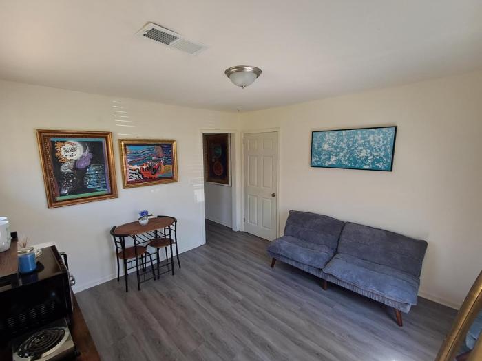The Gallery Suite