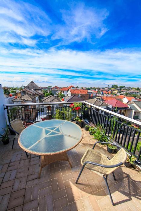 Rumah Cipaku Bandung for Family Vacation