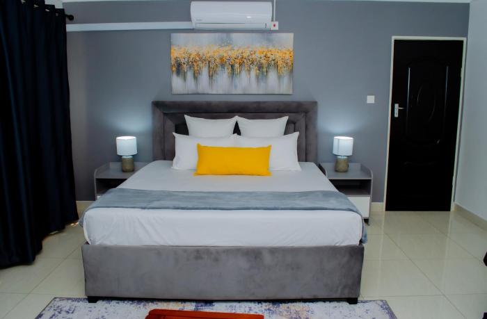 La Vie Guest Lodge by Embiem