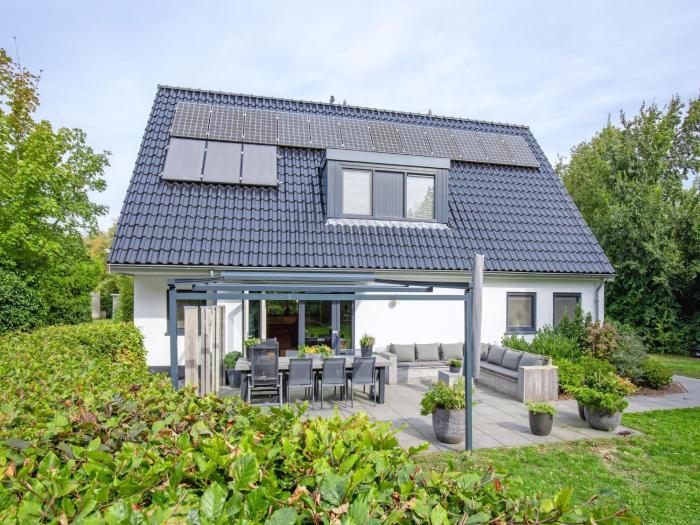 Lovely villa on the edge of the forest