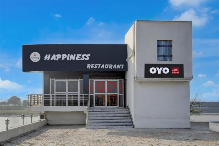 SPOT ON Happyness Restaurant