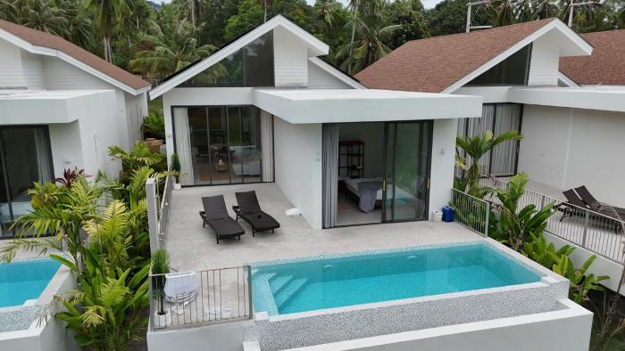 Modern Pool Villa Escape in Koh Phangan