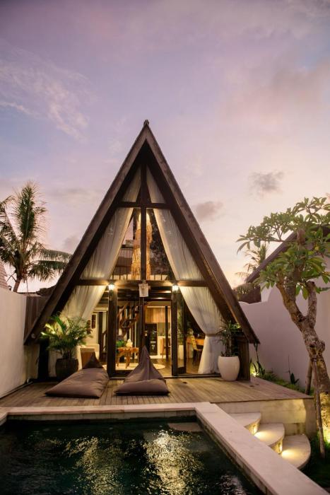 Tropical modern 1 bedroom close to canggu