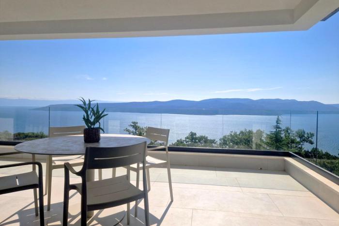 Casa Meer an sea-view retreat with panoramic pool