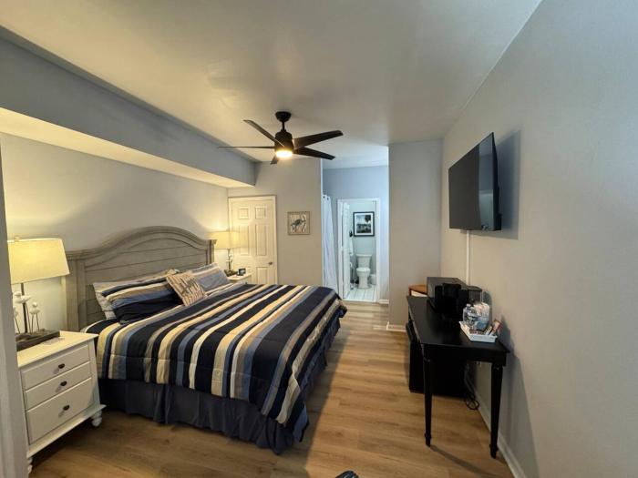 The Suite at 125 Royal Postes Rd