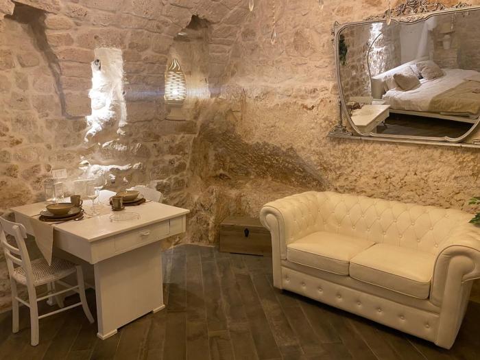 Studio Lumore, Peaceful Retreat in Historic Ostuni