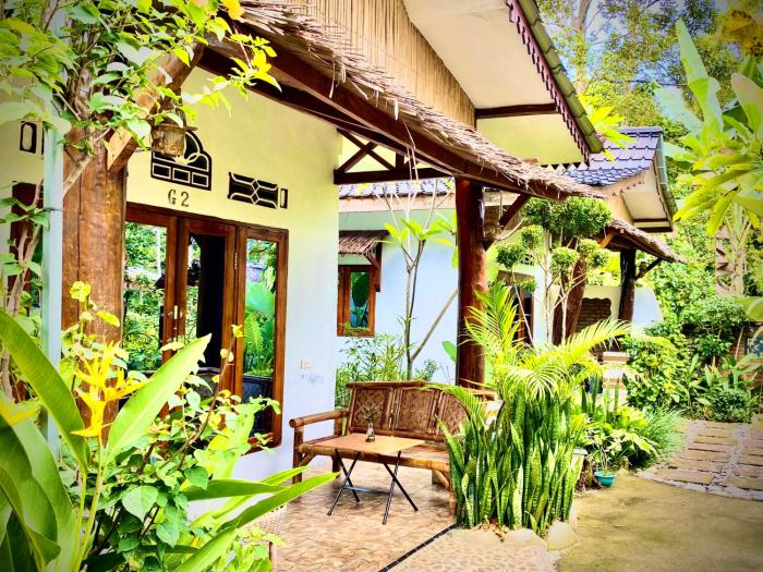 Sumatra Orangutan Discovery Villa