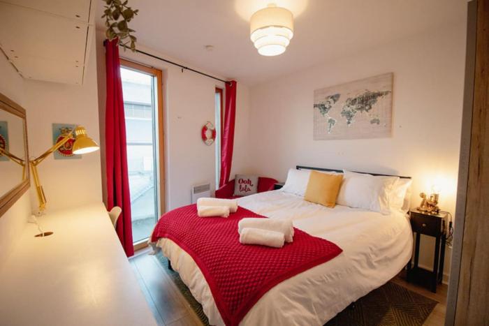 The Captains Quarters by Sheppey Stays