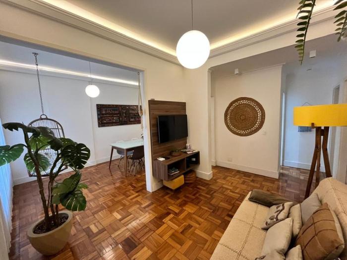 Apto elegante e arejado Copacabana, seg 24 h