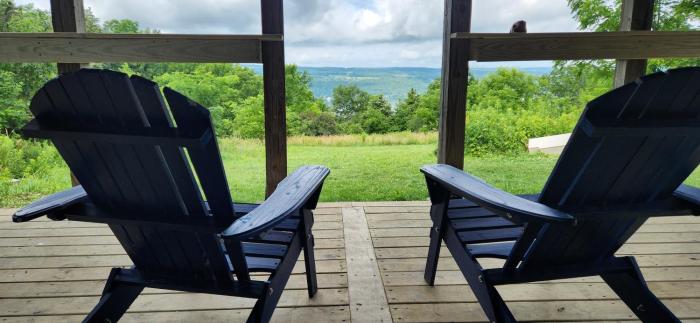 Morabeza - A Tropical Seneca Haven