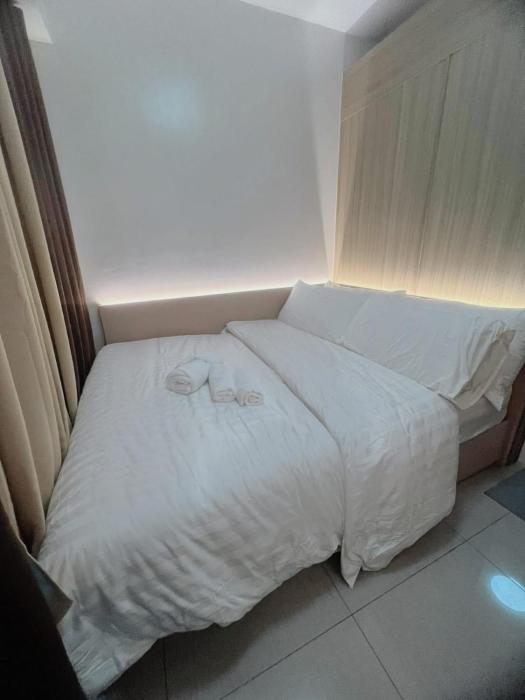 Affordable Staycation in Pasay near MOA