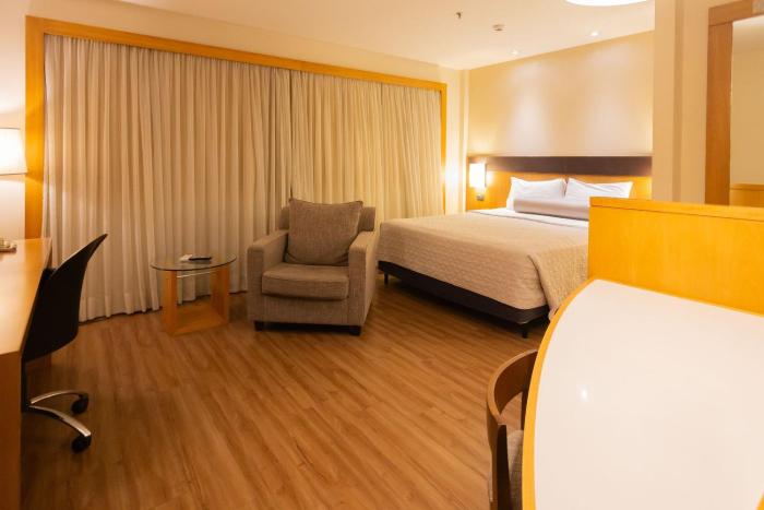 1708 Flat com duas suítes dentro de HotelFaria Lima