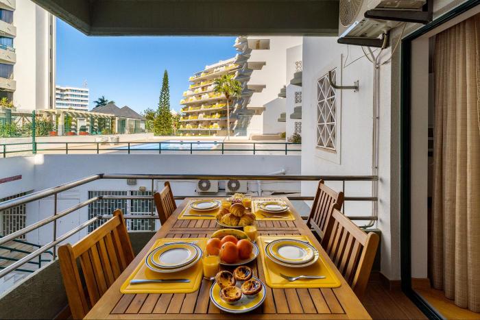 Marina Family Apartment - Pool & Garage