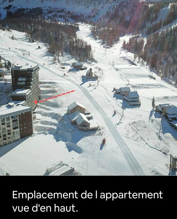 Balcon plein Sud sur les pistes