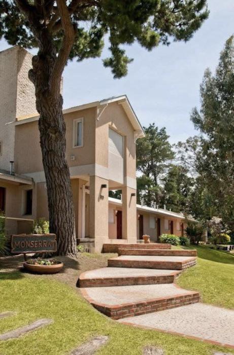 Monserrat Bungalows Con pileta y parrilla