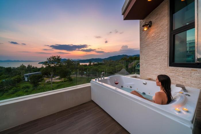 Scenic Seaview 270 Panorama, 2BR Penthouse VV Patong C701