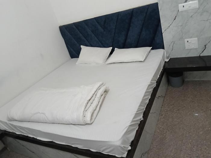 Govardhan Seva Sadan govardhan