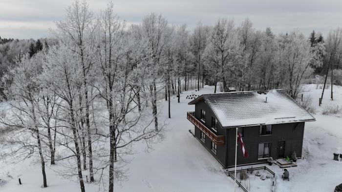 Brīvdienu māja Sniegi