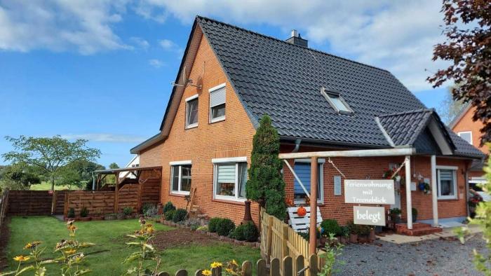 Ferienwohnung mit Treeneblick