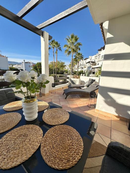 Casa SunsetGolf, 2-Bdrm, Pool, Garden, Parking