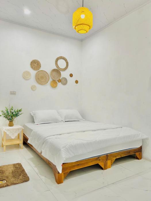 The Mountain Homestay & Cafe