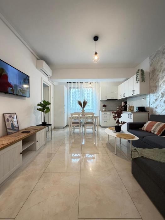 Marc Luxury Apartments Palas Mall Area with Parking