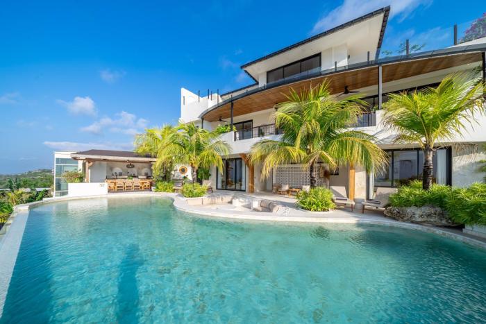 Casa Daria Sofia - Oceanview Luxury 4BR Villa