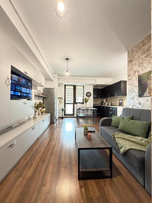 Lucas Apartments 1&2 Bdm near Palas Mall with Park