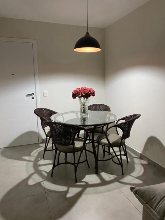 Curitiba Apto 2 dorm com garagem 102 Portão