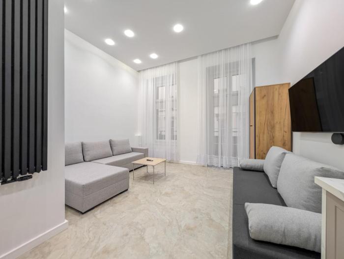 Rynek Wrocław Studio with Balcony by BookingHost