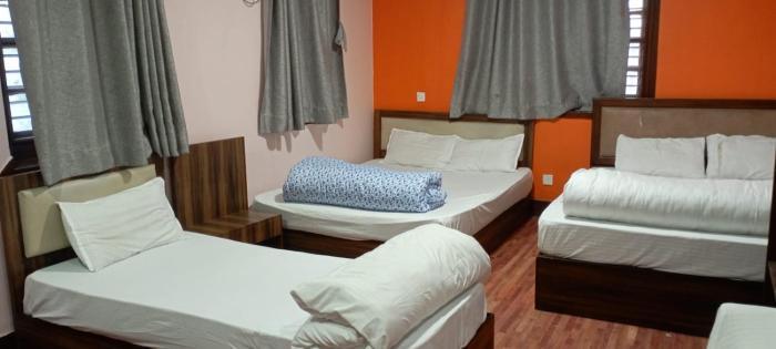 Shree Radha Krishna Hotel