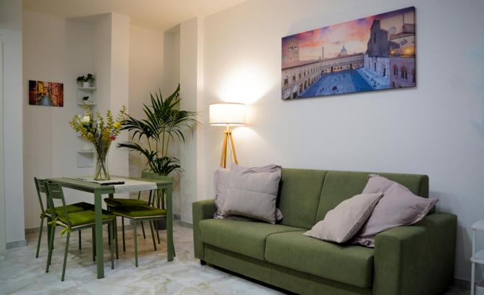 Luminoso Appartamento con Parcheggio Privato