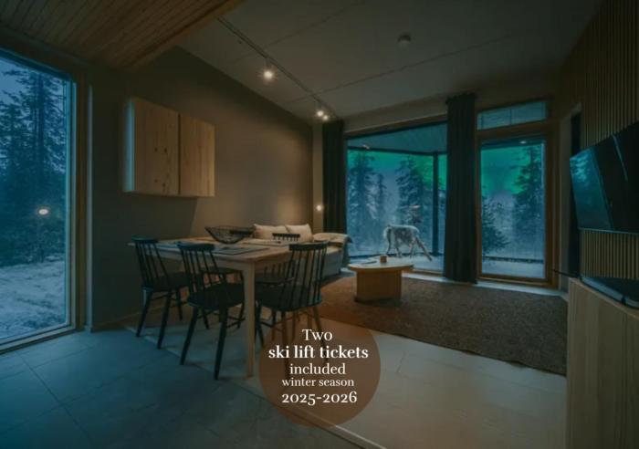 Aurora Chalet B5 Ski-in Ski-out, Mountain View by Aavalevi